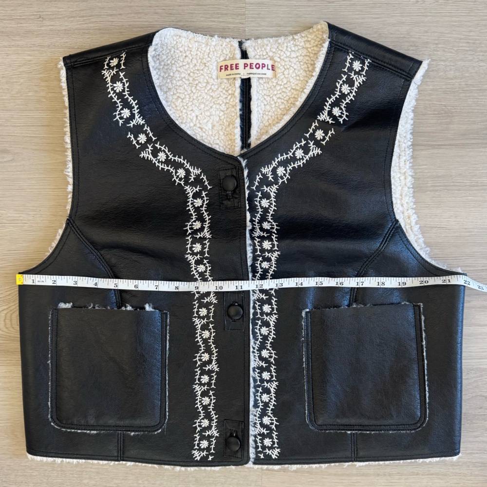 Free People Vegan Leather Embroidered Sherpa Vest Black Ivory Cream size Large - Picture 12 of 14
